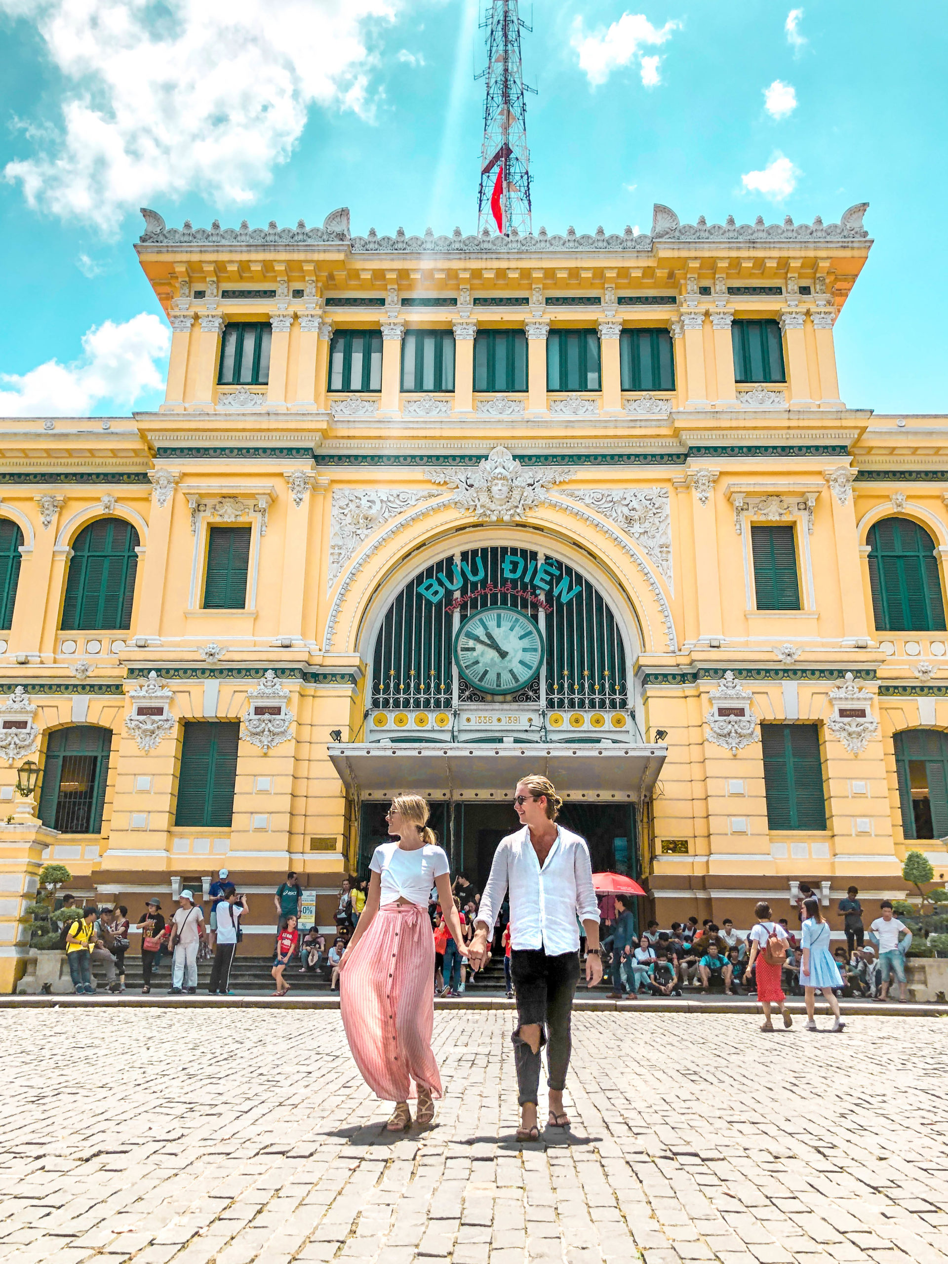 GUIDE TO HO CHI MINH - central post office